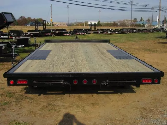 Premier 8.5 x 18 Deckover Equipment Trailer – Slide Out Ramps 4 Premier 8.5 x 18 Deckover Equipment Trailer – Slide Out Ramps - Image 4
