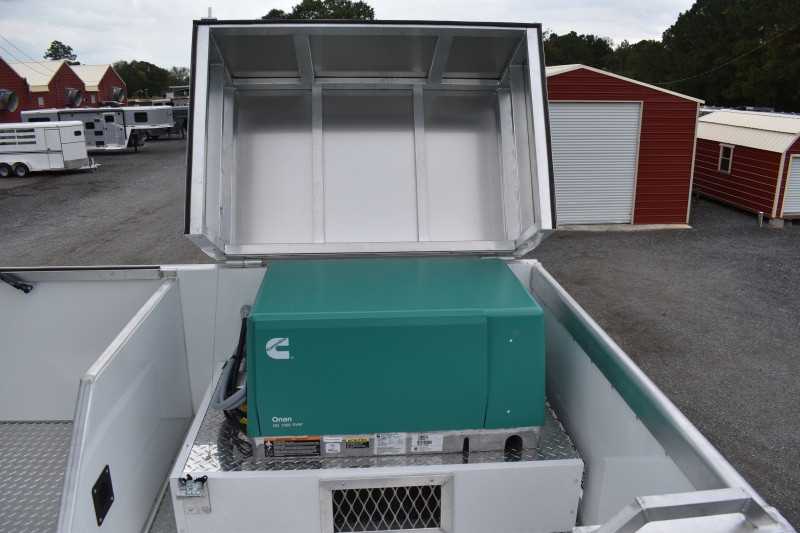 2021 Lakota BigHorn 5 Horse Trailer With Bunkbeds 44 2021 Lakota BigHorn 5 Horse Trailer With Bunkbeds - Image 44