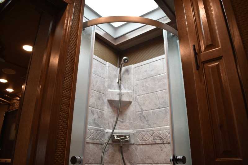 2021 Lakota BigHorn 5 Horse Trailer With Bunkbeds 25 2021 Lakota BigHorn 5 Horse Trailer With Bunkbeds - Image 25