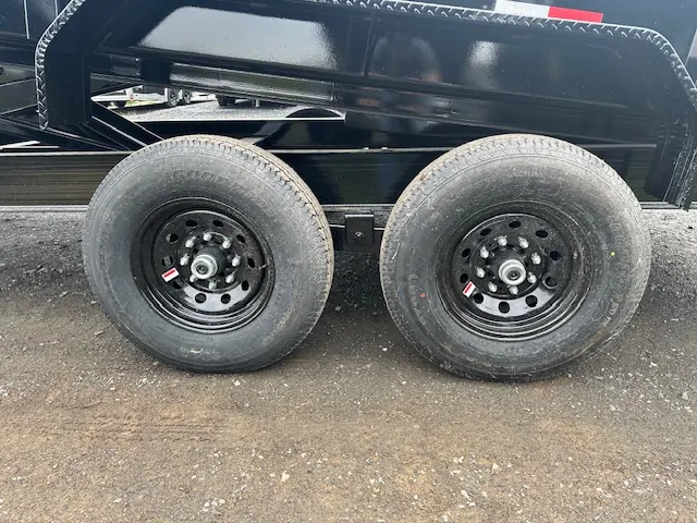 Big Tex 7 x 16 Gooseneck Dump Trailer – Combo Gate & Ramps 3 Big Tex 7 x 16 Gooseneck Dump Trailer – Combo Gate & Ramps - Image 3