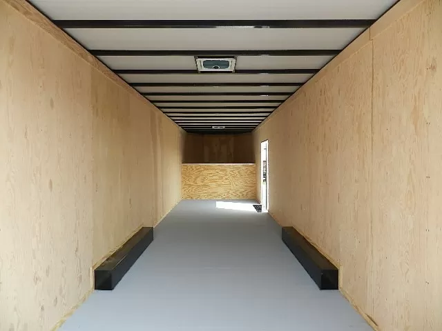 Car Mate 8.5 x 38 Enclosed Gooseneck Trailer 7 Car Mate 8.5 x 38 Enclosed Gooseneck Trailer - Image 7