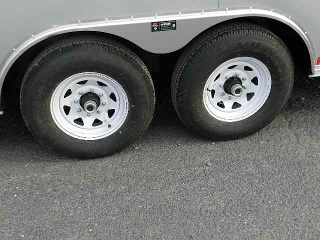 Car Mate 8.5 x 38 Enclosed Gooseneck Trailer 5 Car Mate 8.5 x 38 Enclosed Gooseneck Trailer - Image 5