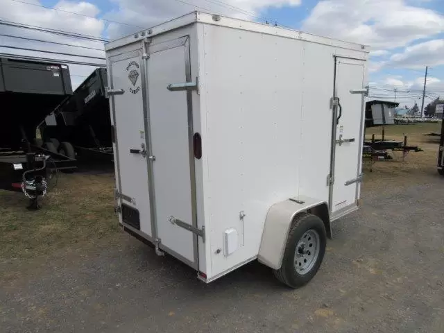 Diamond Cargo 5 x 8 V-Nose Cargo Trailer – Barn Doors & Side Door 3 Diamond Cargo 5 x 8 V-Nose Cargo Trailer – Barn Doors & Side Door - Image 3