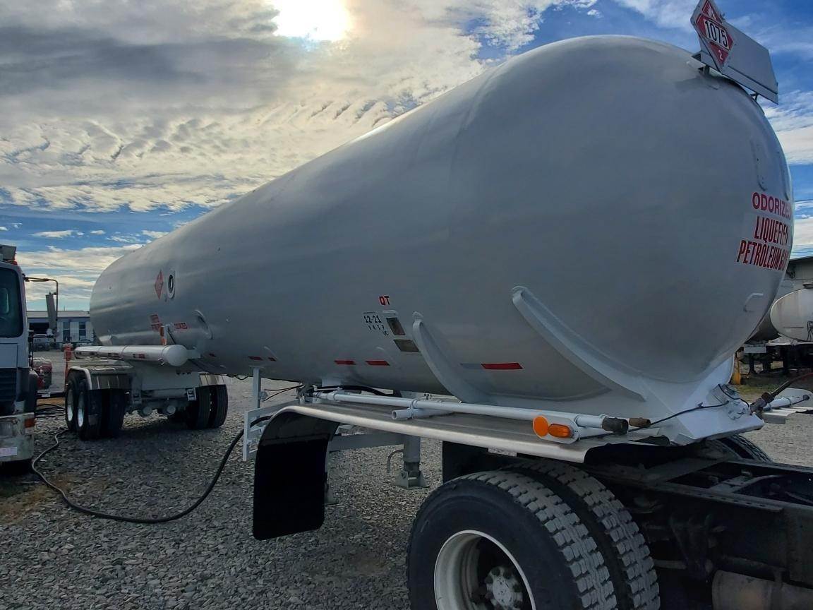 Buy 11600 Gallon Industrial Gas Tank Trailer Online MC-331 LPG LIQUID TANKER IN STOCK 11 Buy 11600 Gallon Industrial Gas Tank Trailer Online MC-331 LPG LIQUID TANKER IN STOCK - Image 11