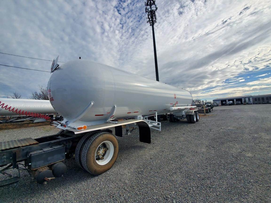 Buy 11600 Gallon Industrial Gas Tank Trailer Online MC-331 LPG LIQUID TANKER IN STOCK 13 Buy 11600 Gallon Industrial Gas Tank Trailer Online MC-331 LPG LIQUID TANKER IN STOCK - Image 13